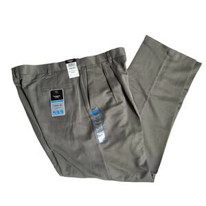 Haggar Cool 18 Classic Fit Pants